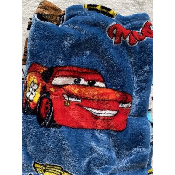 DISNEY Pixar CARS LIGHTNING MCQUEEN Mater Luigi Soft Throw Blanket 40 X 50” NEW - Picture 7 of 13